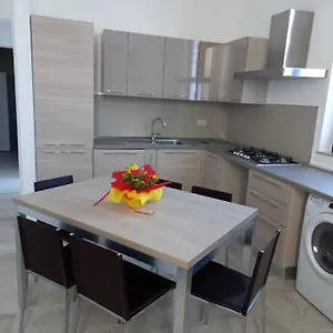 villa-di-giulio-suite.lecce-hotels.com/